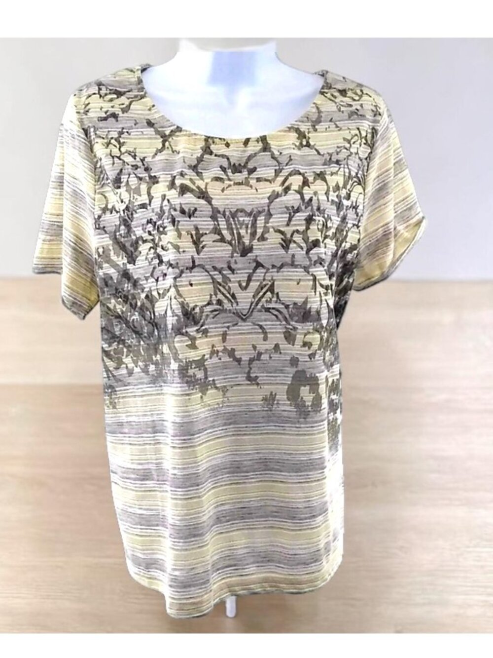 Zenergy by Chico's Women Tan Blouse Short Sleeve Top Size 2 (USA Size Large /12)